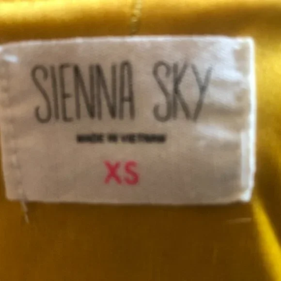 Sienna Sky cold shoulder floral dress Size XS - Picture 5 of 7